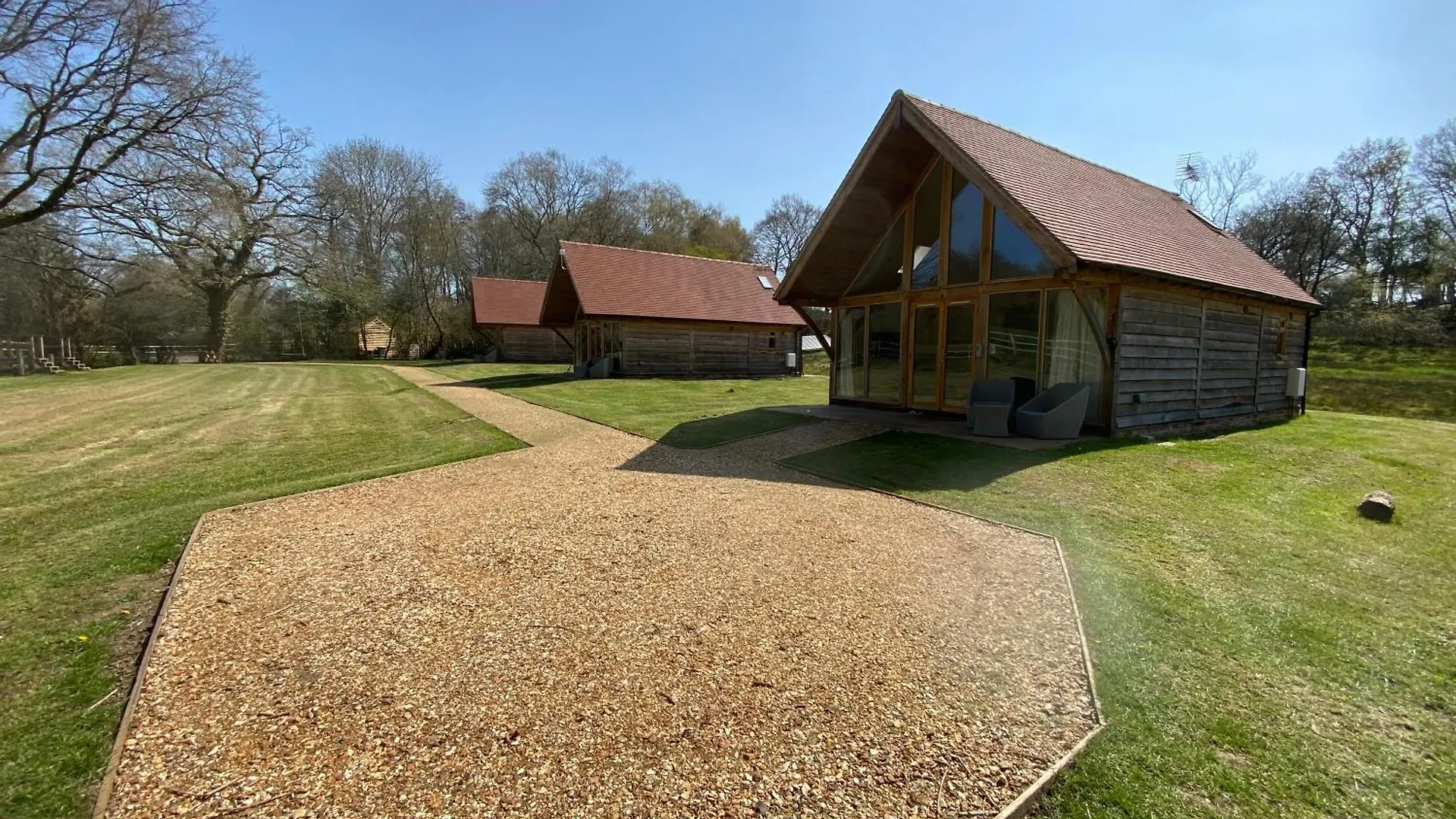 Nettlebed Farm Holiday Lets Barn3 contacts